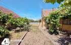 Casa in Secusigiu cu teren 1459 mp, fs.20 ml, 4 camere +anexe