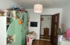 Apartament cu 3 camere decomandat în Tractorul - 7