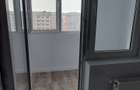 Apartament cu 2 camere decomandat în Apărătorii Patriei - 8