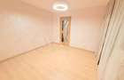 Apartament cu 3 camere semidecomandat în Cornișa - 2