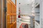 Casă individuală cu 10 camere cu Canalizare în Doamna Ghica - 23