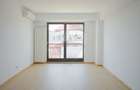 Apartament cu 3 camere decomandat în Decebal - 4