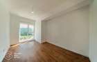 Apartament cu 3 camere semidecomandat în Central - 4