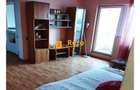 Apartament cu 4 camere semidecomandat în Rahova - 3