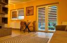 Apartament tip vila cu curte,2 camere,2 bai , loc parcare - 10