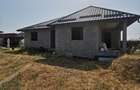 Casa la rosu in Plaiul Vulcane?ti - 3