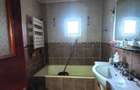 Apartament 3 camere si mansarda (zona Liceul nr.1 )