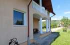 Vand vila P+M in Oituz, jud. Bacau 225 mp, teren 1.062 mp 135.000 negociabil Vand vila P+M si - 6