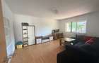 Proprietar, fara comision | Parter la curte, zona centrala | 3 camere, 77 mp | Curte cu foisor | Parcare - 7