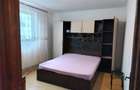 Apartament 3 camere zona strazii Sf Vineri mobilat-utilat 53000eur