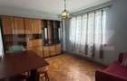 Apartament 3 camere, decomandat, etajul 3, zona 9 Mai - 7