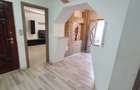 Apartament de vanzare, decomandat 2/4 Lapus - 2