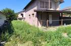 Casa de vanzare la rosu - 4