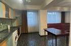 Apartament cu 3 camere de închiriat în zona CENTRALĂ – spațiu generos și confort