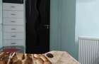 Vand apartament cu 3 camere gradina si parcare