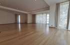 Apartament cu 3 camere decomandat în Primăverii - 2