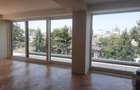 Apartament cu 5 camere decomandat în Capitale - 6
