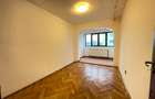 Apartament cu 4 camere decomandat în Podu Roș - 8
