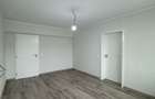 Apartament cu 4 camere decomandat în Faleză - 3