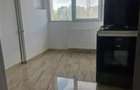 Apartament cu 3 camere decomandat în Olteniței - 4