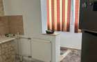Inchiriez apartament 3 camere zona linistita sector 5 - 5