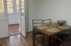 Trocadero, de vanzare 2 camere, decomandat, renovat - 2