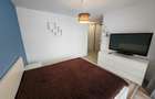 Apartament cu 3 camere decomandat în Tractorul - 22