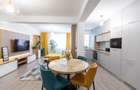 Apartament cu 3 camere semidecomandat în Tractorul - 1