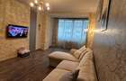 Apartament cu 3 camere decomandat în Motru - 2