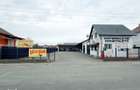 Spatiu comercial si locuin?a DE VANZARE, str. C.F.R - 13