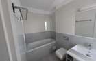 Apartament cu 3 camere decomandat în Sisești - 1