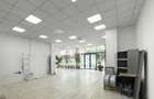 Spațiu comercial, de 160 mp, în Noua - 8