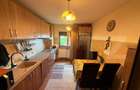 Apartament cu 3 camere decomandat în Tractorul - 5