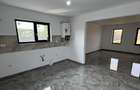 Casă cu 3 camere cu Teren 600 Mp în Roman - 11