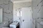 De inchiriat apartament cu 3 camere complet utilat, Radauti, zona centrala - 8