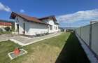 Casă cu 3 camere cu Teren 790 Mp în Cetate - 2