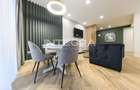 Apartament cu 3 camere semidecomandat în Central - 1