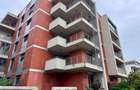 Apartament cu 4 camere decomandat în Băneasa - 1