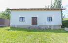 Casă cu 5 camere cu Canalizare în Central - 16