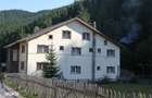 Pensiune de Vanzare in Moeciu de Sus - 13 Camere - pe Malul Raului - 16