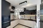 Apartament cu 3 camere decomandat în Tractorul - 5