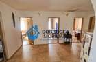 Casă cu 7 camere cu Teren 397 Mp în Central - 2