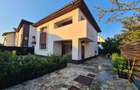 Proprietar Versatila 165 mp utili 5cam 2bucatarii OTOPENI 420mp teren - 4