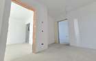 Apartament cu 4 camere decomandat în Tei - 9
