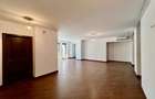 Apartament cu 4 camere semidecomandat în Dorobanți - 2