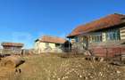 Casă cu 4 camere cu Teren 1838 Mp în Central - 1
