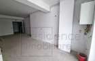 Spațiu comercial, de 47 mp, în Central - 1