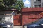 Vand casa 3 camere in Vitan - 1