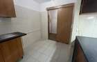 Apartament cu 3 camere semidecomandat în Berceni - 10