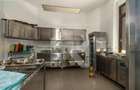 Apartament cu 7 camere decomandat în Armeneasca - 14